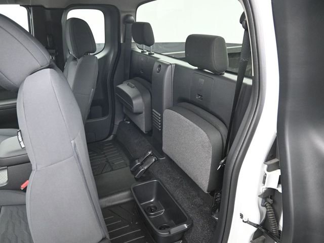 Used 2024 Nissan Frontier S w/ S Utility Package image 21