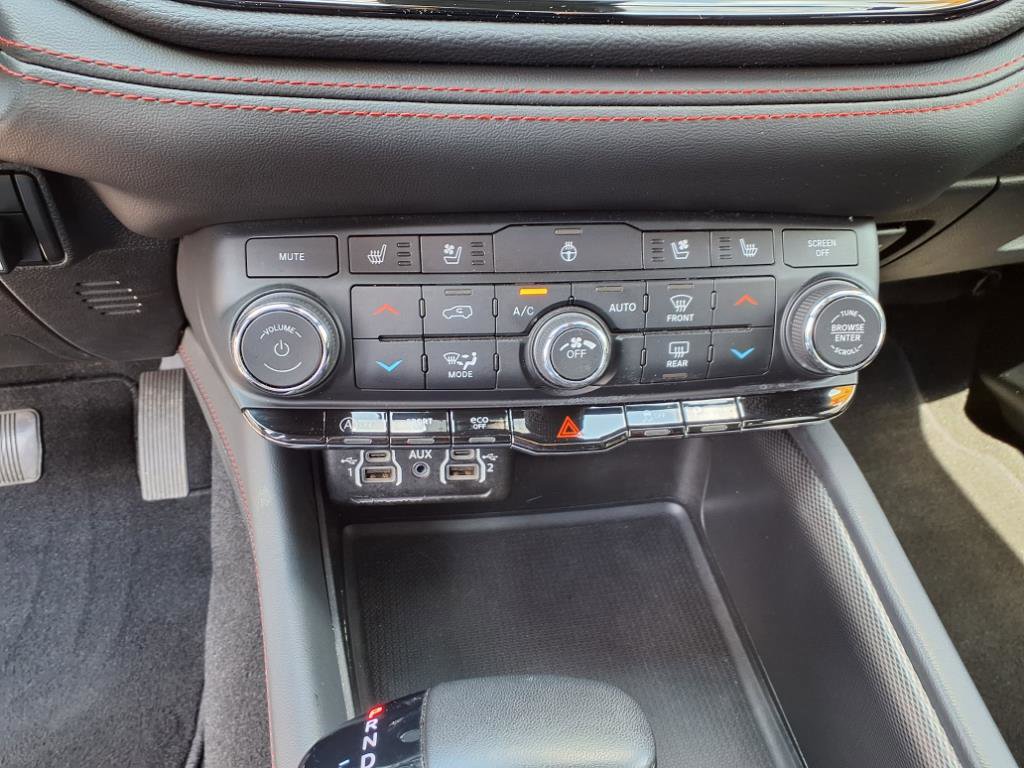 Used 2024 Dodge Durango GT AWD/4WD image 20