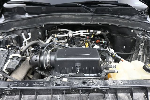 Used 2021 Ford Explorer XLT w/ Equipment Group 202A AWD/4WD image 21