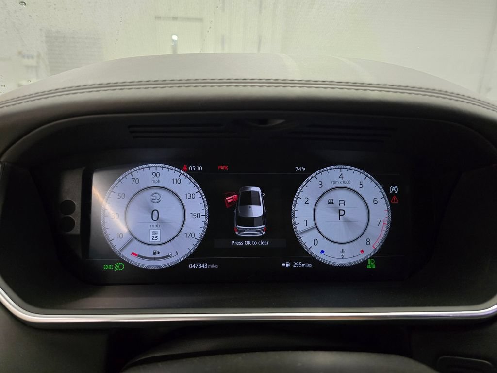Used 2021 Land Rover Range Rover SV Autobiography Dynamic AWD/4WD image 23