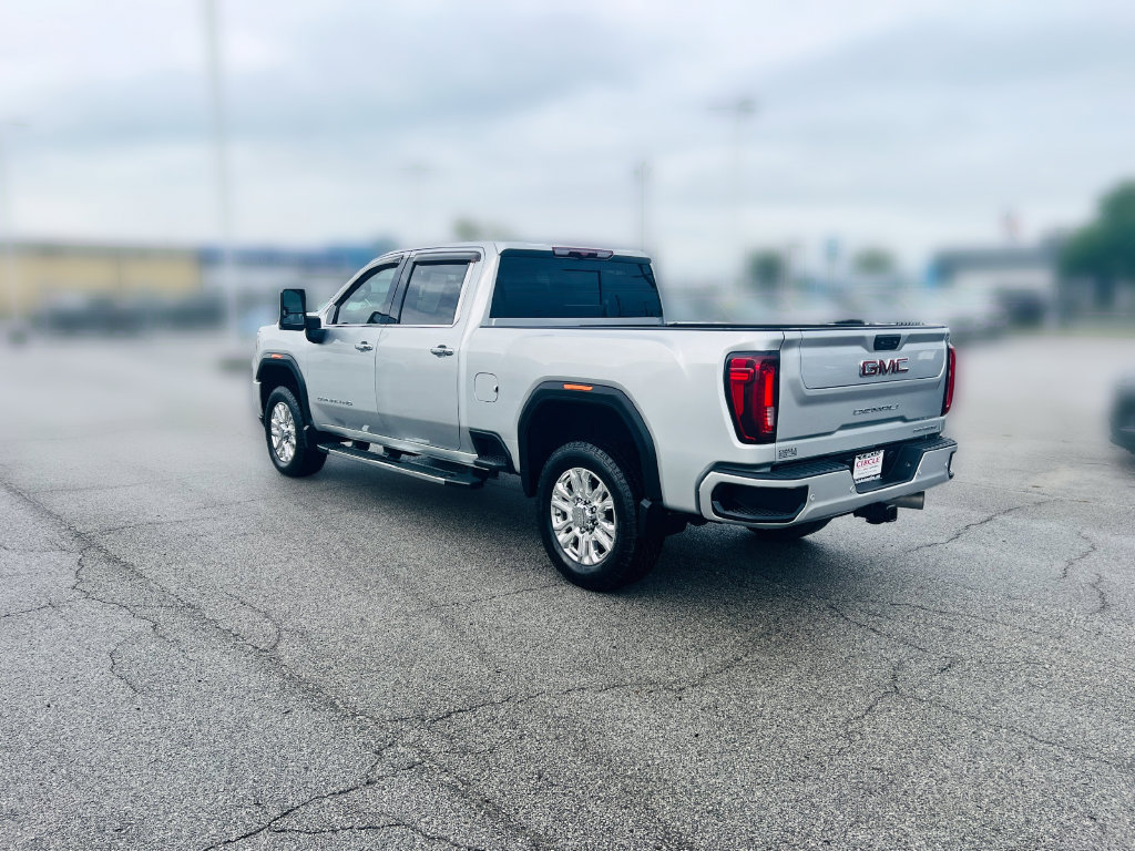 Used 2022 GMC Sierra 2500 Denali AWD/4WD image 3