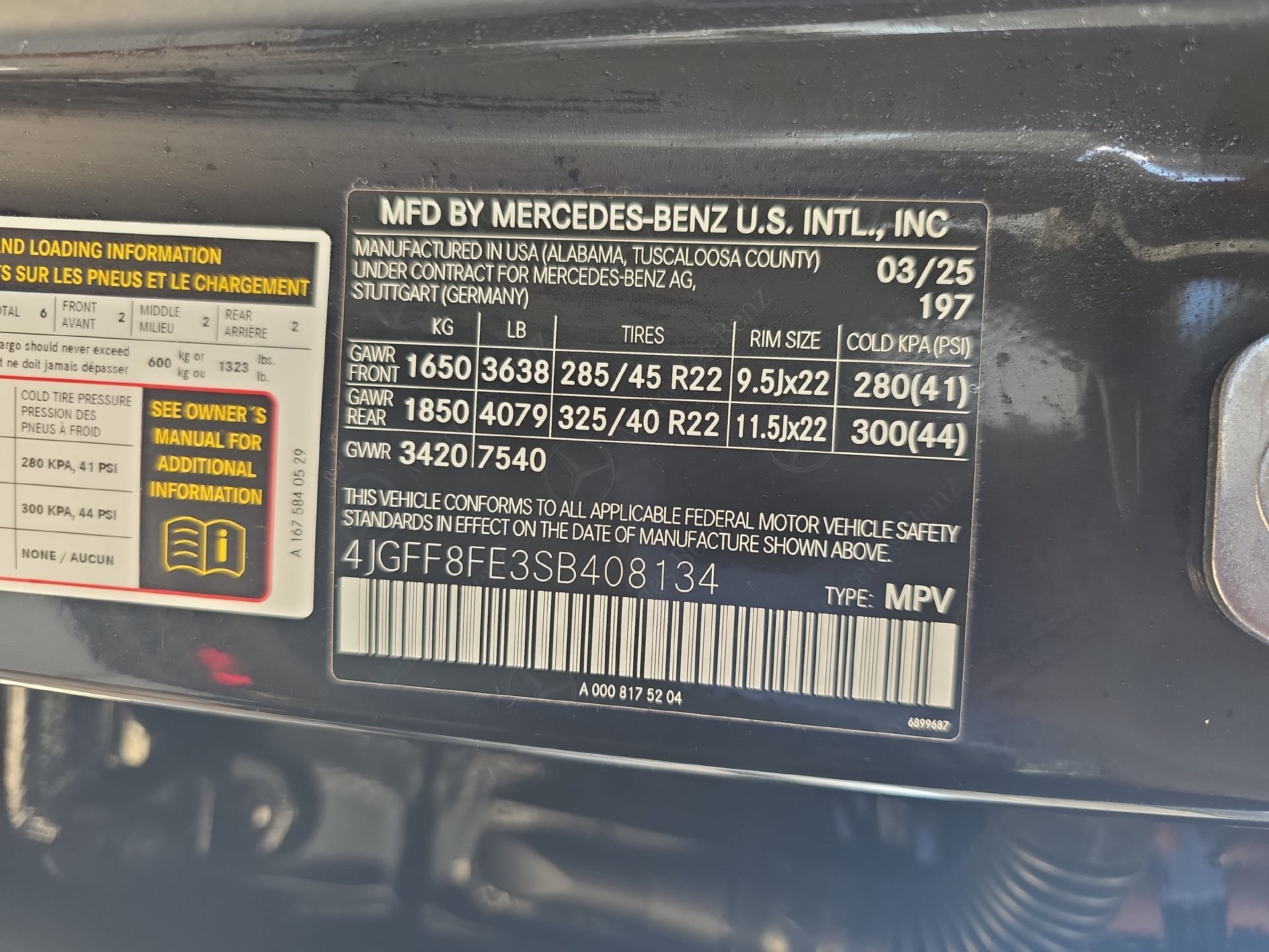 Used 2025 Mercedes-Benz GLS 580 4MATIC image 34
