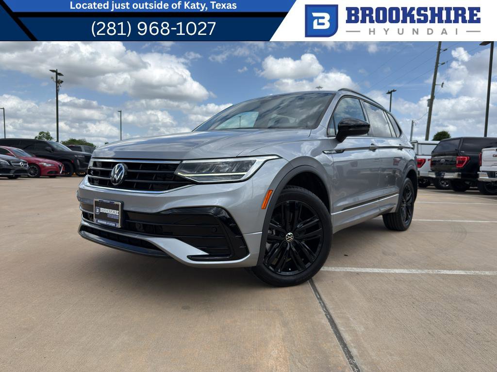 Used 2022 Volkswagen Tiguan SE R-Line