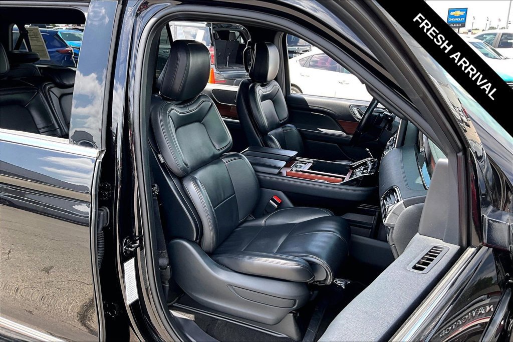 Used 2024 Lincoln Navigator L 4WD image 27