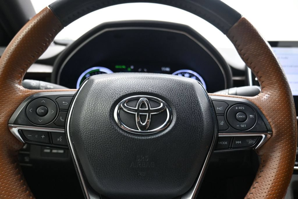 Used 2020 Toyota Avalon Limited w/ Advanced Safety Package FWD image 7