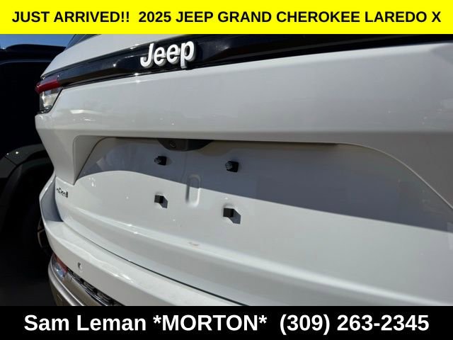 New 2025 Jeep Grand Cherokee Laredo X image 10