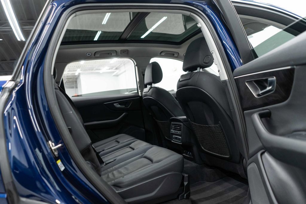 Used 2023 Audi Q7 3.0T Premium image 13