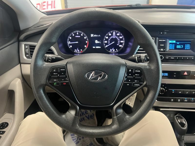 Used 2015 Hyundai Sonata SE FWD image 23