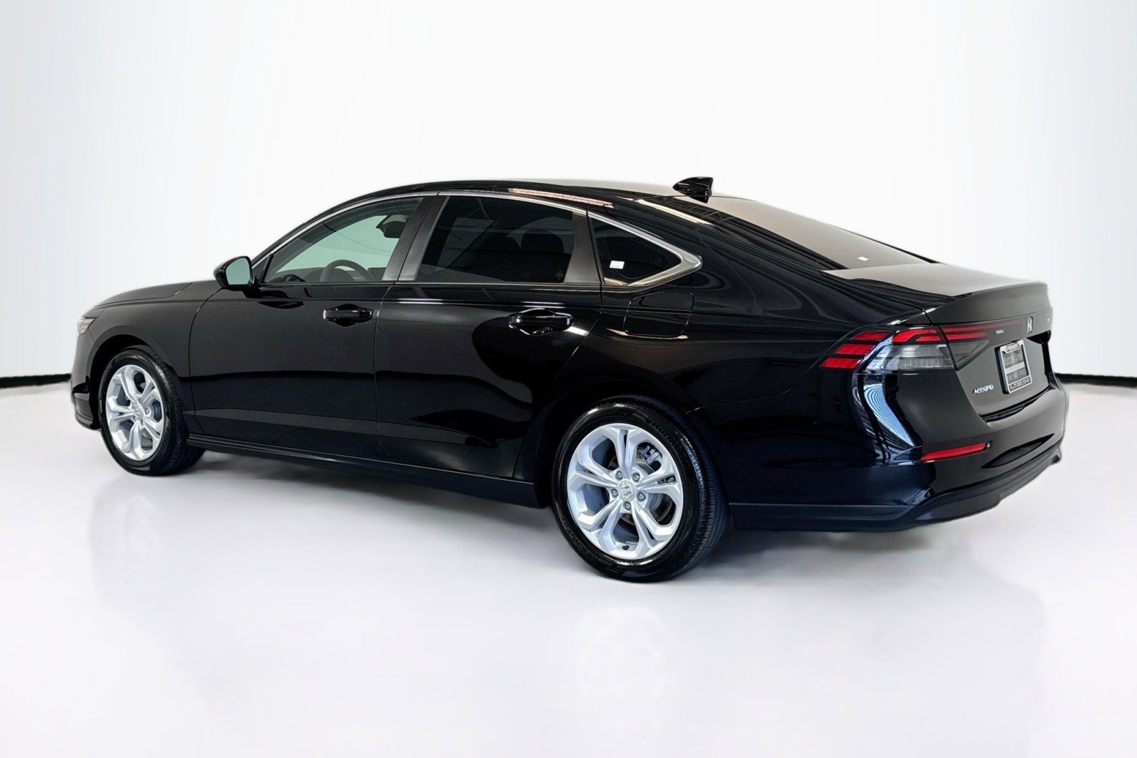 Used 2024 Honda Accord LX image 7
