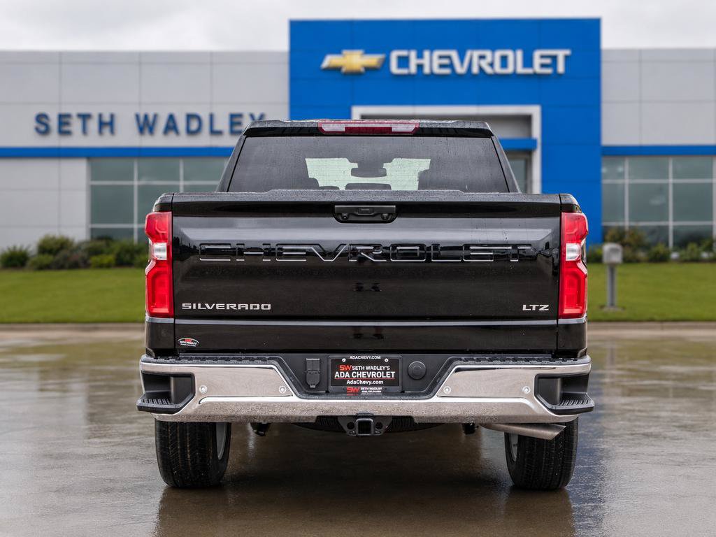 Used 2025 Chevrolet Silverado 1500 LTZ AWD/4WD image 6