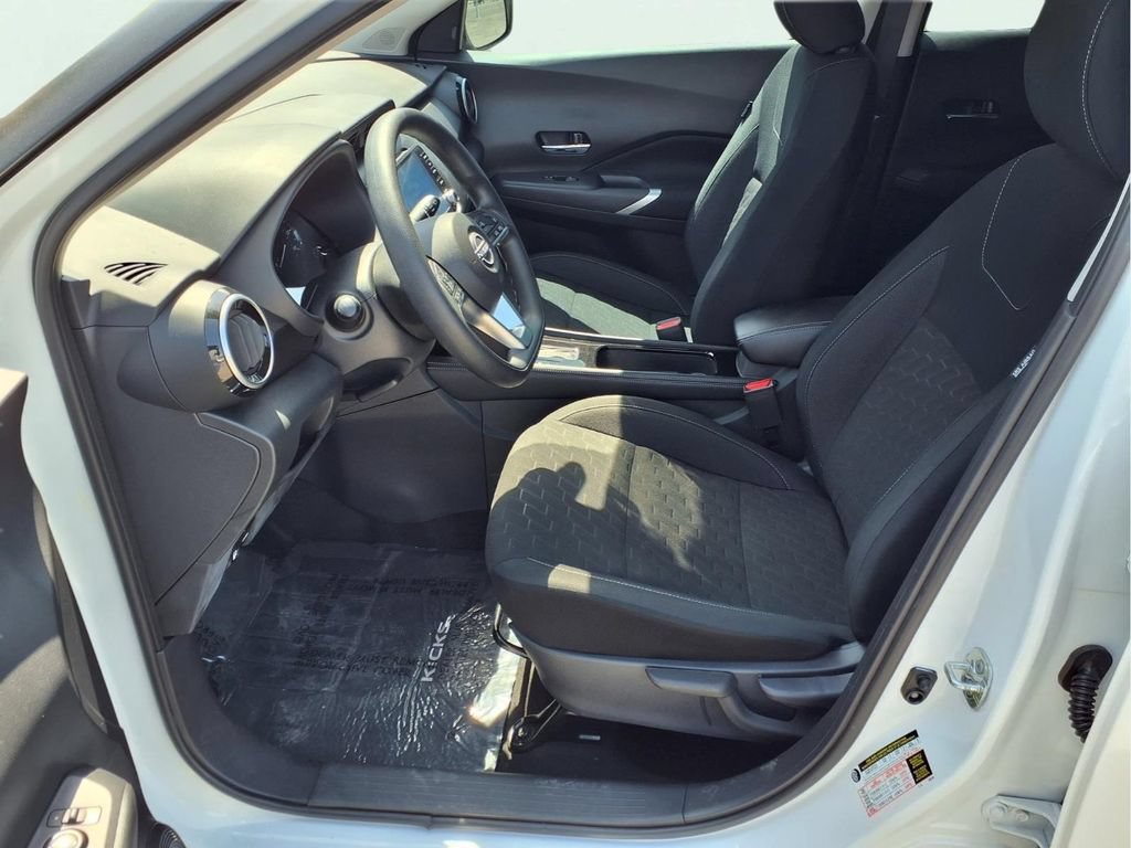 Used 2024 Nissan Kicks SV FWD image 19