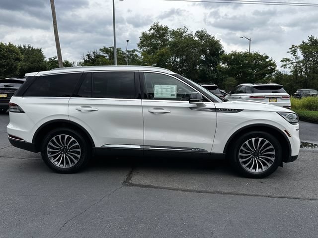 Certified 2023 Lincoln Aviator AWD w/ Premium Package image 4