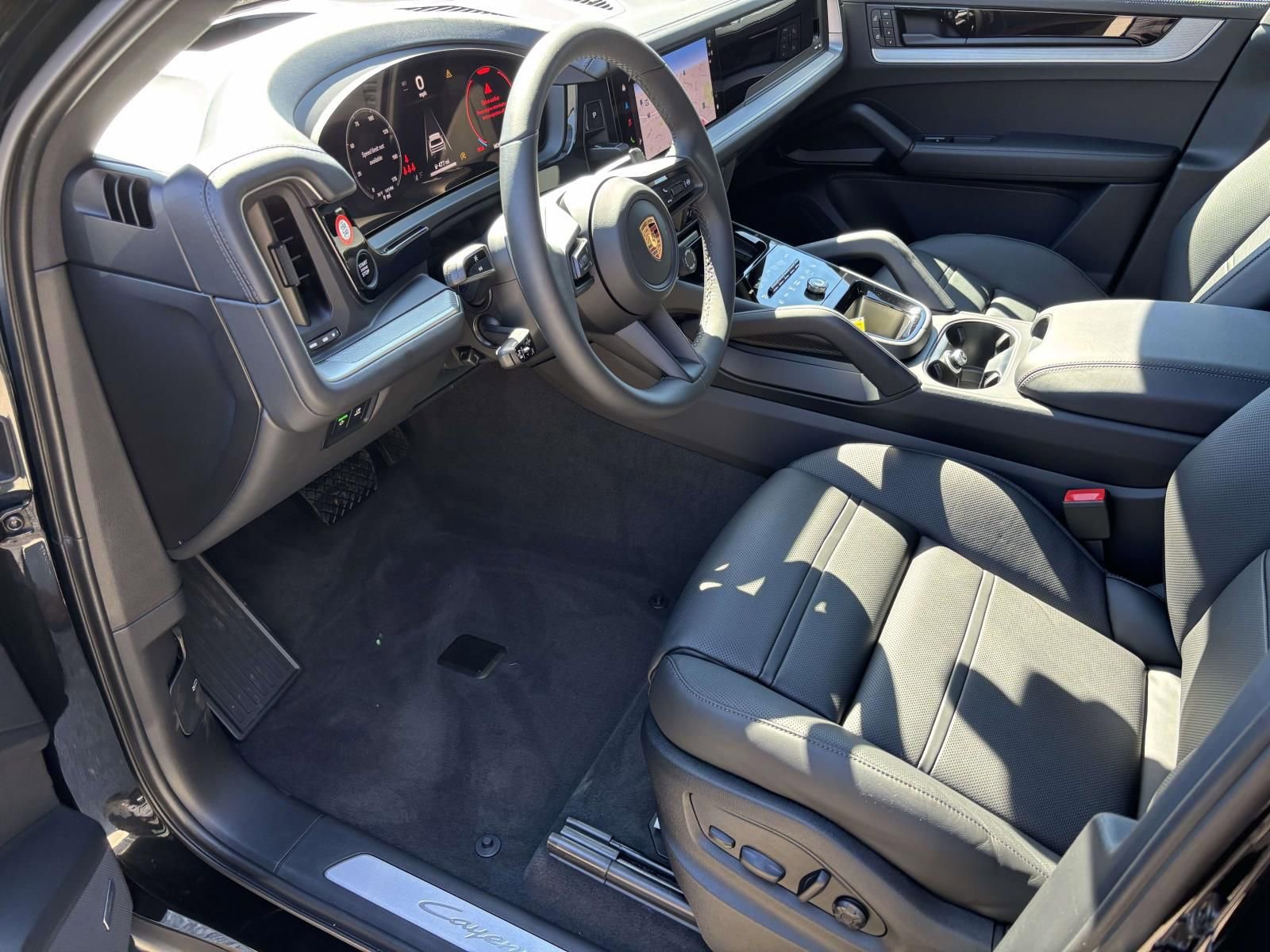 New 2026 Porsche Cayenne image 16