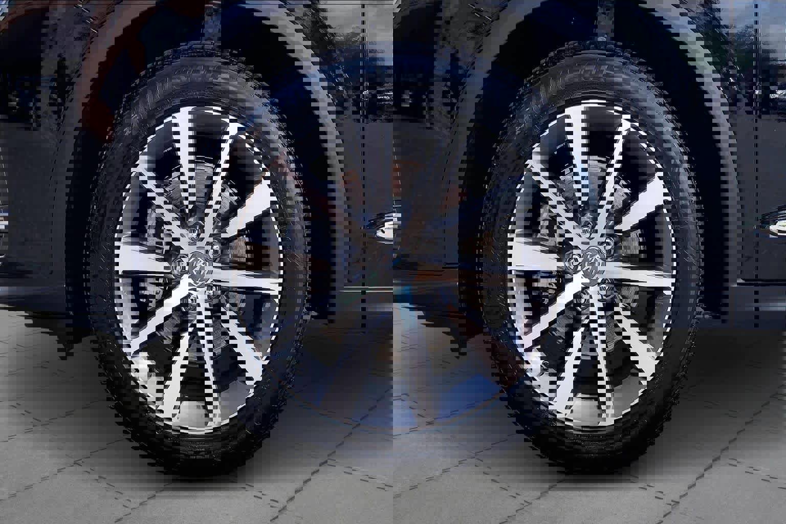 Used 2025 Acura MDX FWD w/ Technology Package image 11