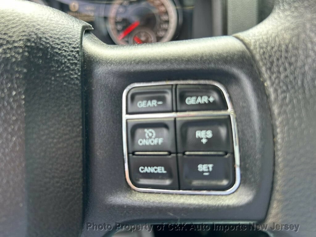 Used 2018 RAM 1500 Express w/ Black Ram 1500 Express Group AWD/4WD image 40