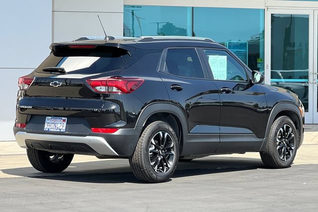 Used 2023 Chevrolet TrailBlazer LT w/ Convenience Package FWD image 4