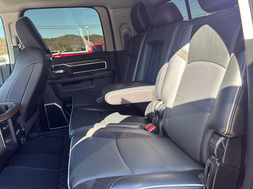Used 2024 RAM 3500 Laramie AWD/4WD image 23