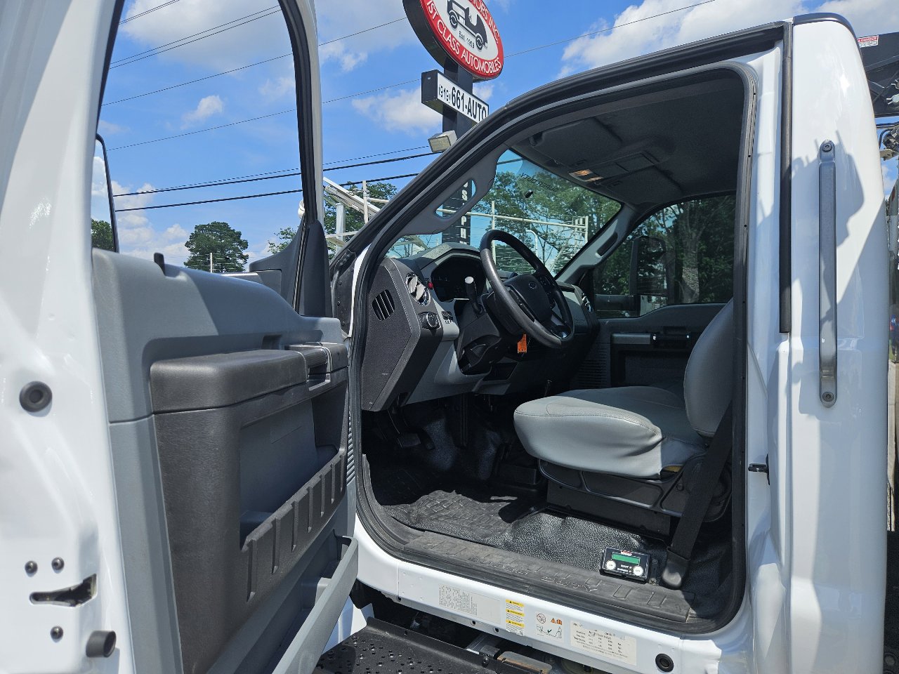 Used 2022 Ford F650 2WD Regular Cab Super Duty image 45