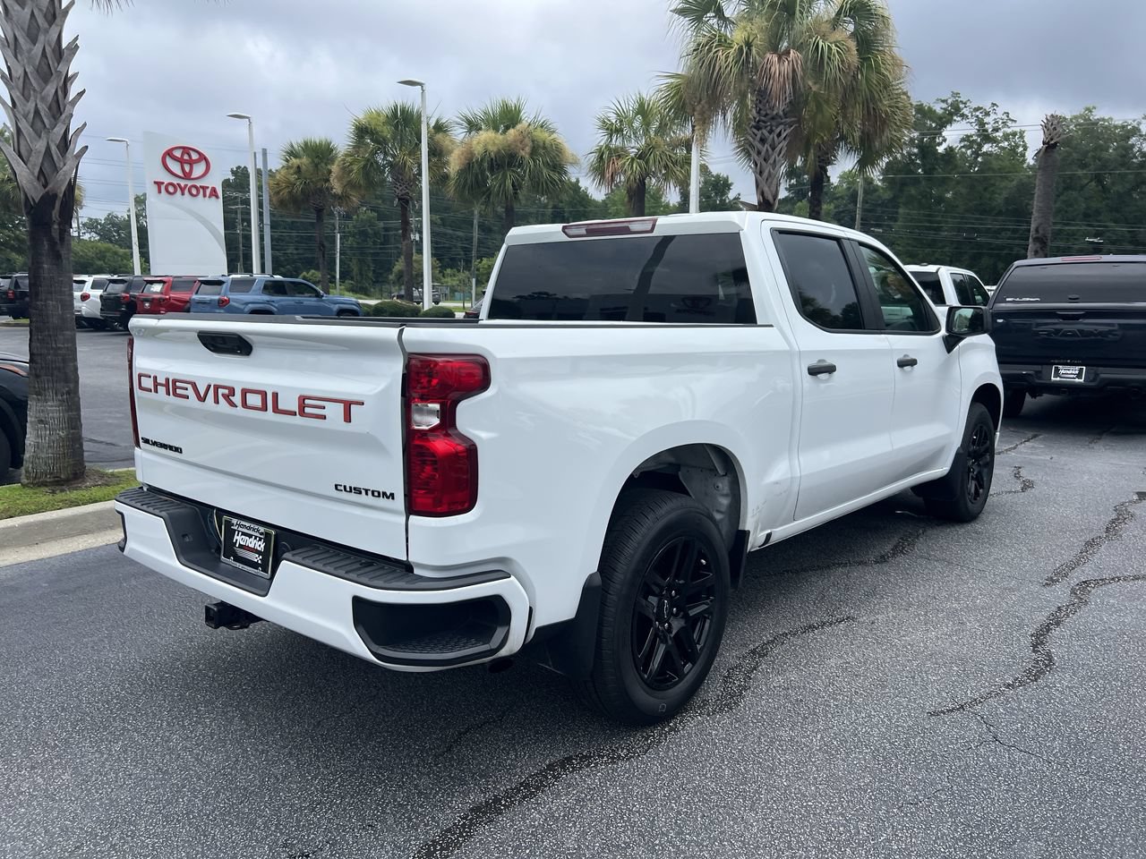 Used 2023 Chevrolet Silverado 1500 Custom w/ LPO, Dark Essentials Package RWD image 10