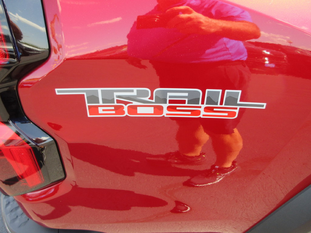 Certified 2026 Chevrolet Colorado Trail Boss AWD/4WD image 10