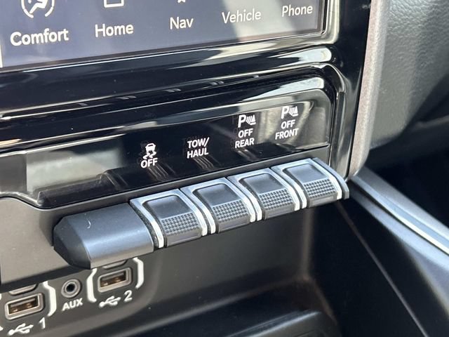 Used 2023 RAM 1500 Laramie AWD/4WD image 27