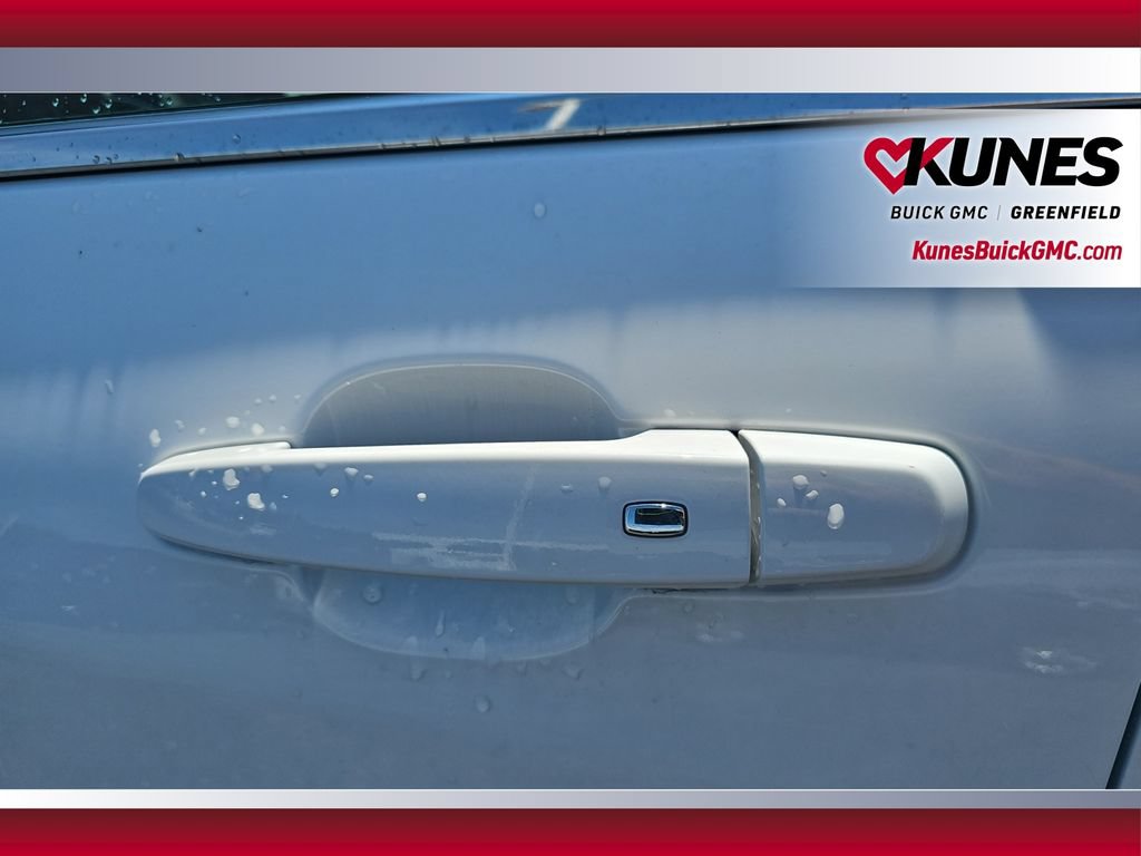 Used 2024 Chevrolet Equinox LT AWD/4WD image 27