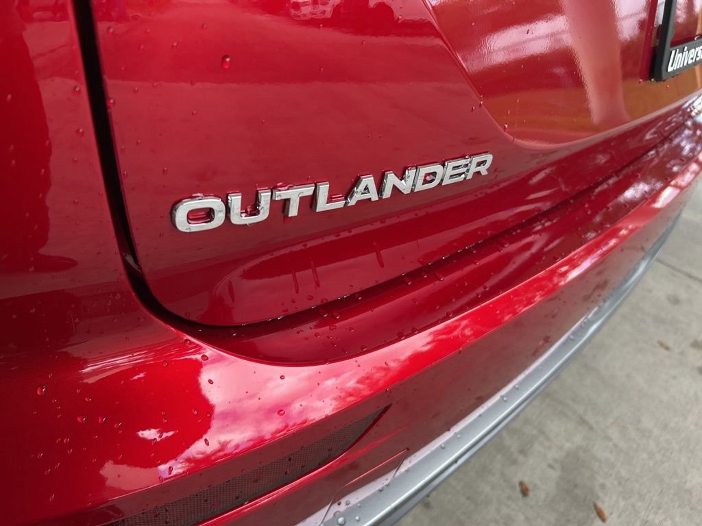 New 2025 Mitsubishi Outlander SEL image 18