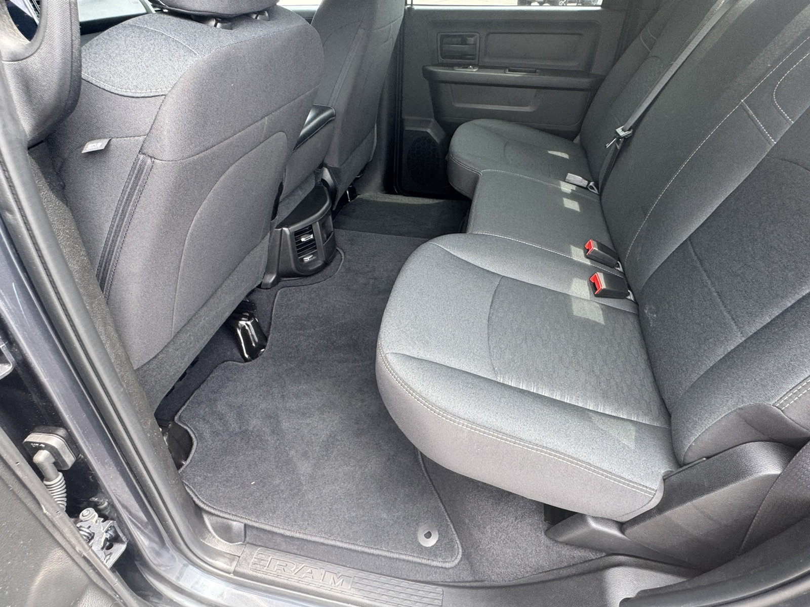 Certified 2025 RAM 2500 Tradesman AWD/4WD image 21