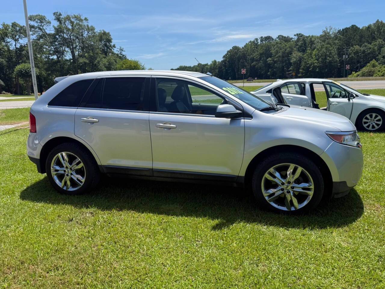 Used 2012 Ford Edge Limited FWD image 5