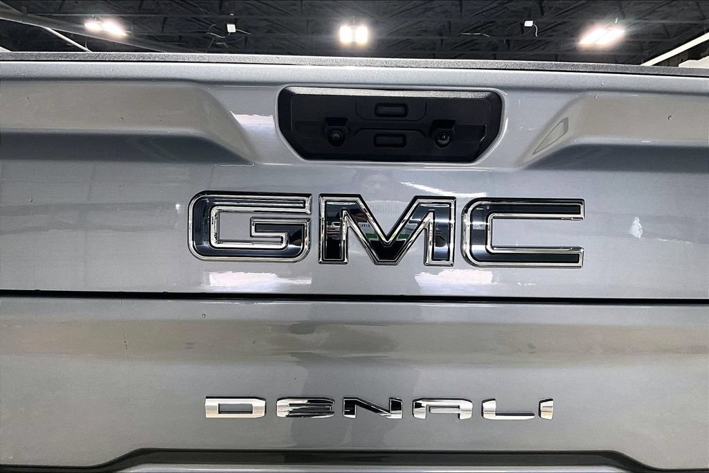 Used 2024 GMC Sierra 3500 Denali Ultimate AWD/4WD image 39