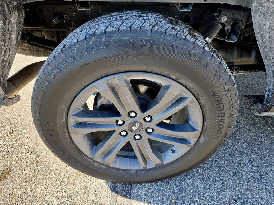 Used 2023 Ford F150 Lariat w/ Equipment Group 502A High image 35