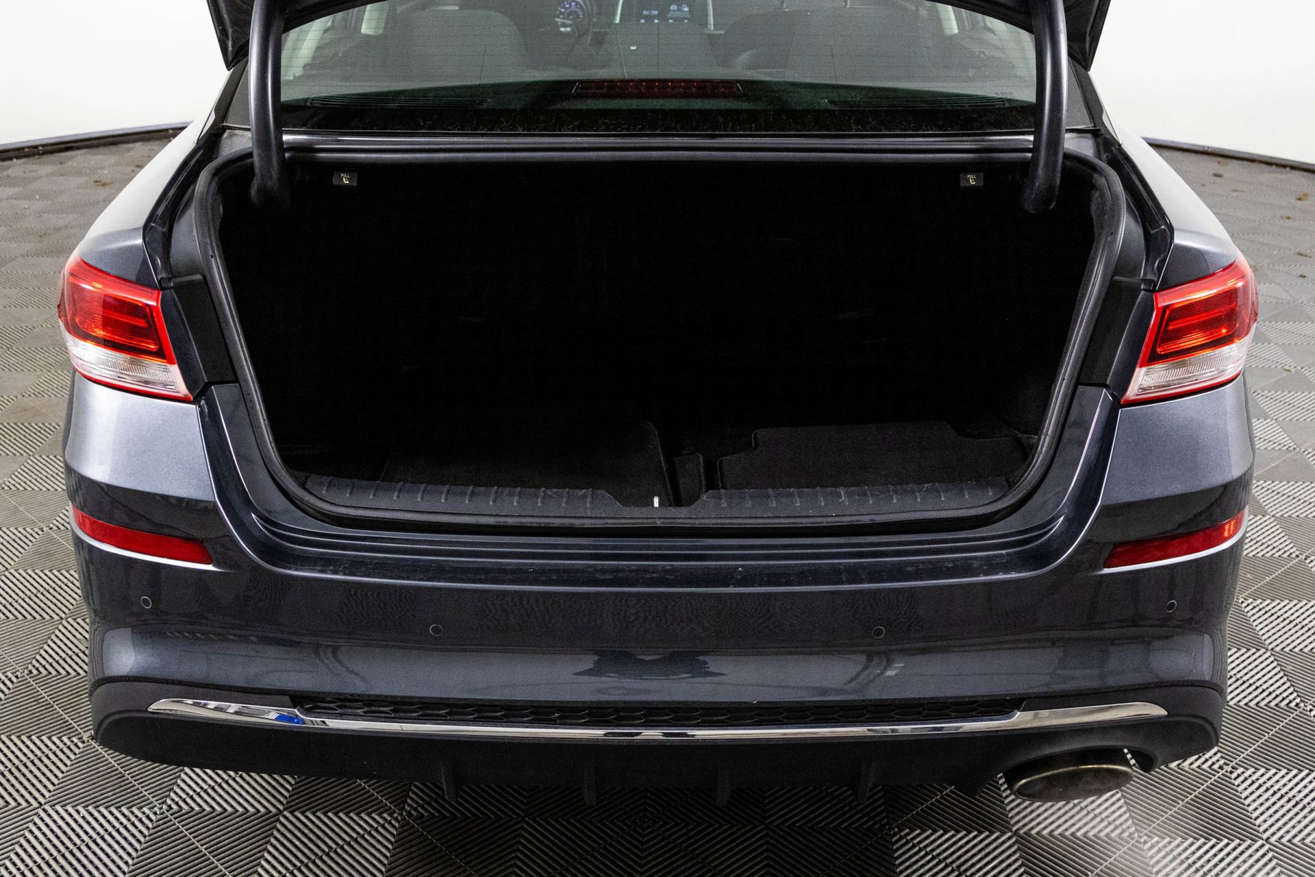 Used 2020 Kia Optima LX image 34