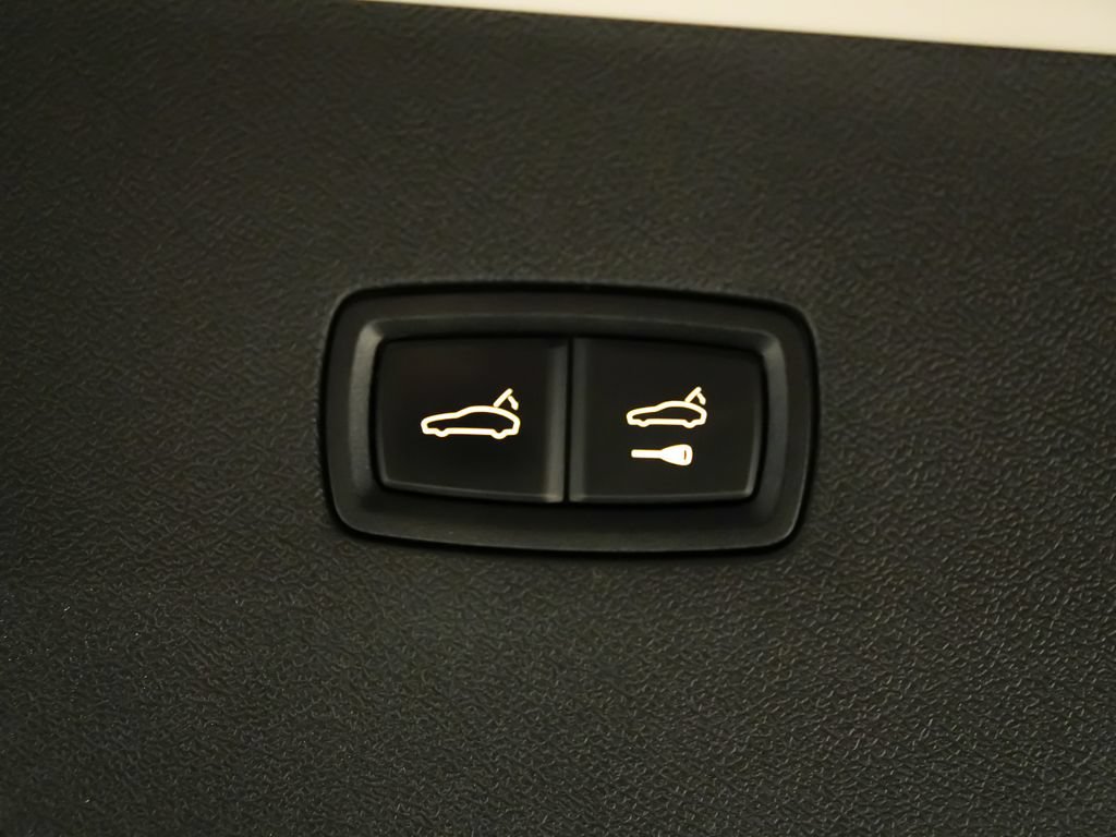 Certified 2021 Porsche Cayenne Coupe AWD/4WD image 14