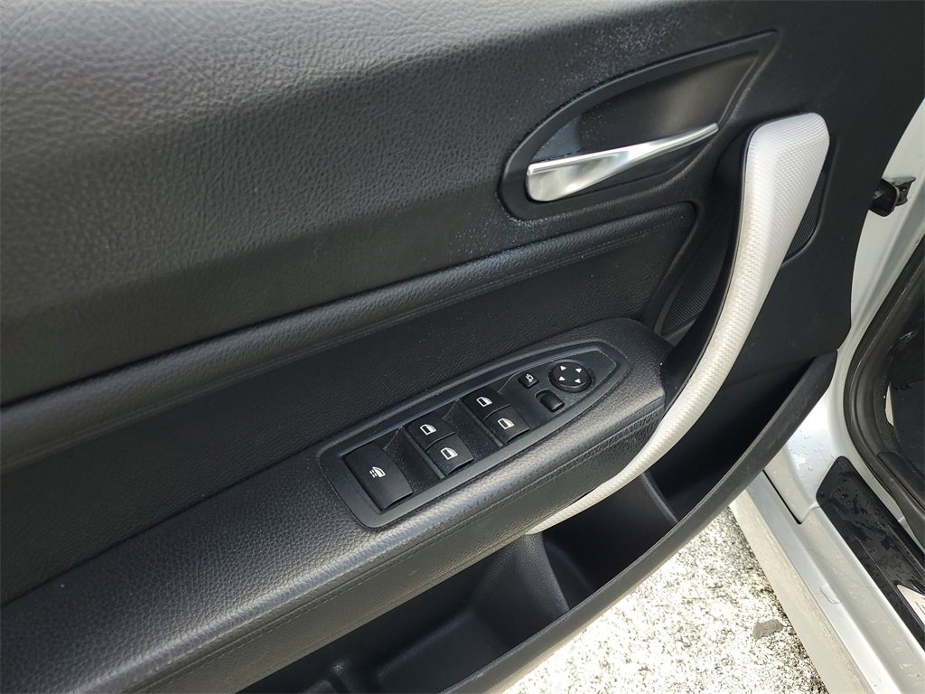 Used 2016 BMW M235i Convertible image 15