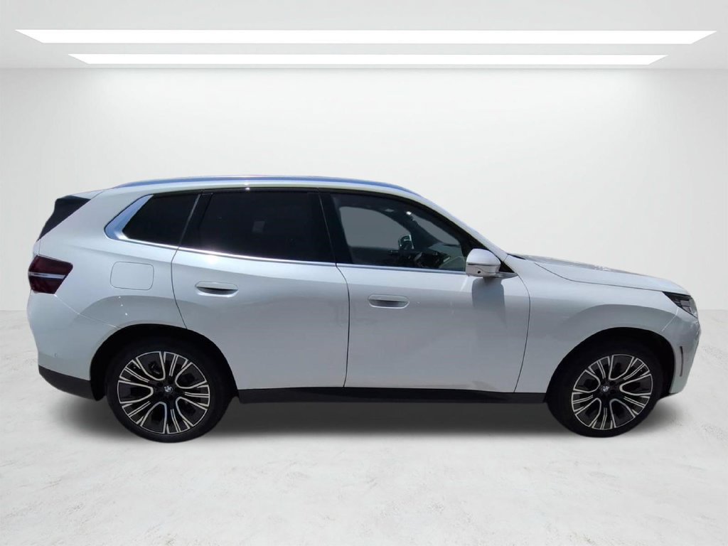 New 2026 BMW X3 xDrive30i w/ Premium Package AWD/4WD image 3