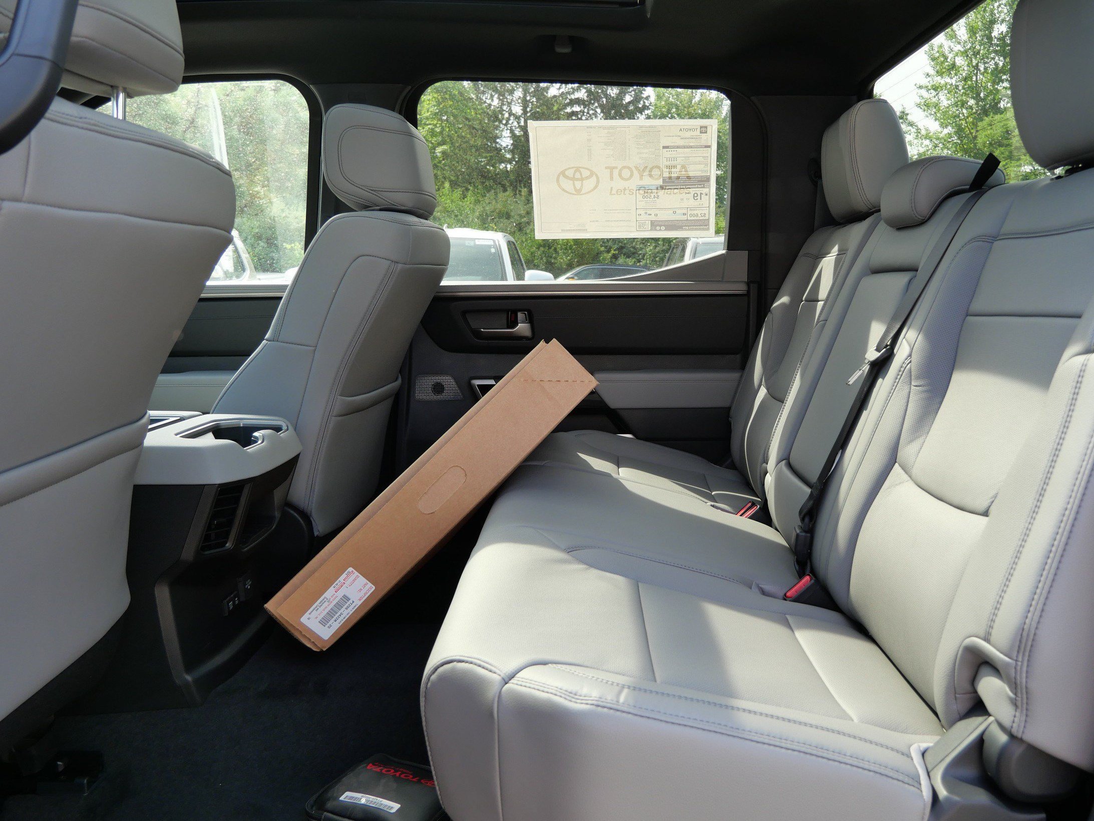 New 2026 Toyota Tundra Limited AWD/4WD image 8