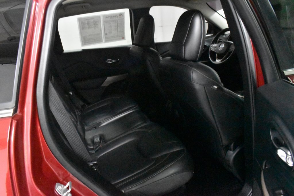 Used 2017 Jeep Cherokee Limited image 17