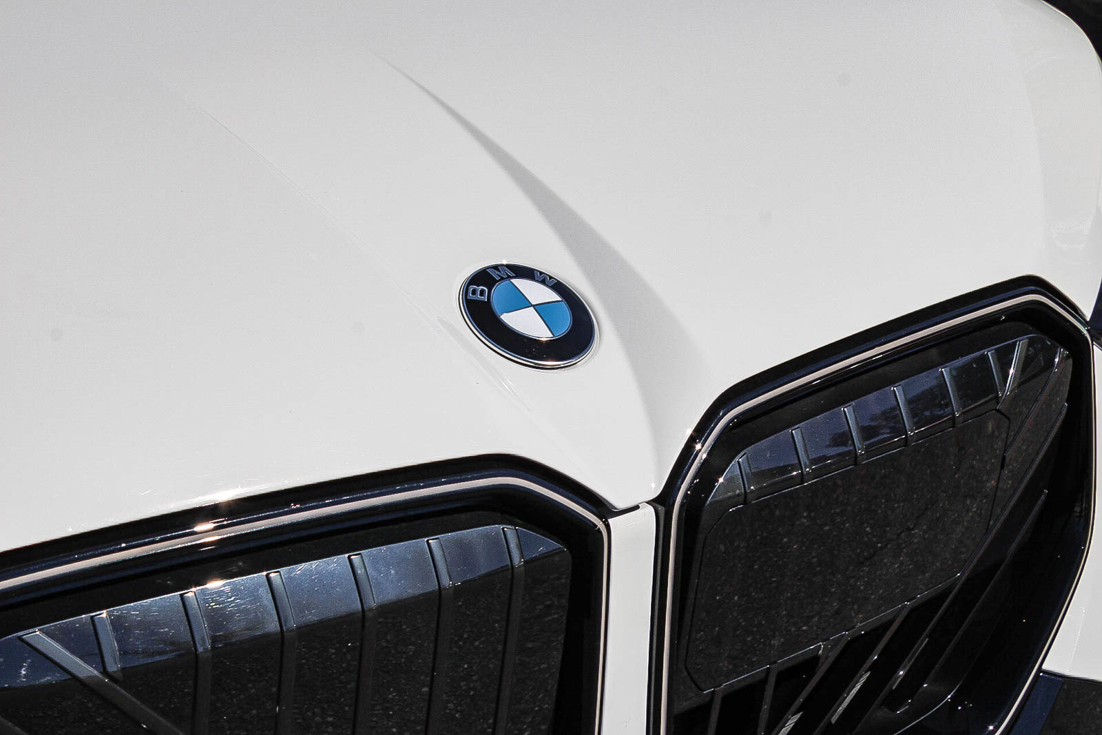 Certified 2025 BMW X3 xDrive30i w/ M Sport Package image 9