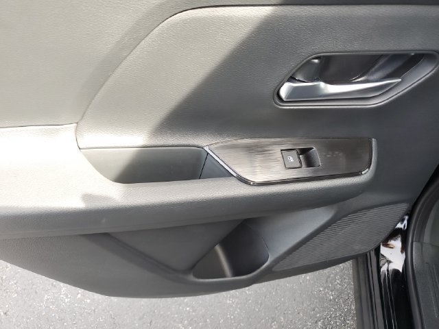 New 2027 Nissan Kicks SV AWD/4WD image 19