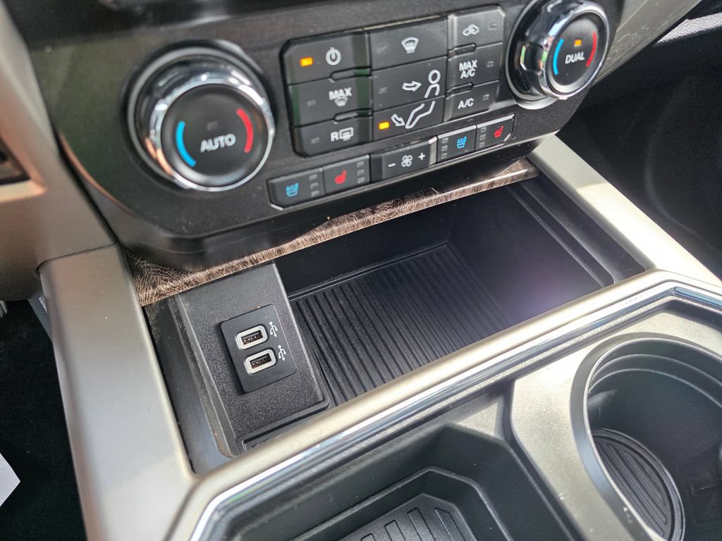 Used 2017 Ford F350 Lariat w/ Lariat Ultimate Package AWD/4WD image 37