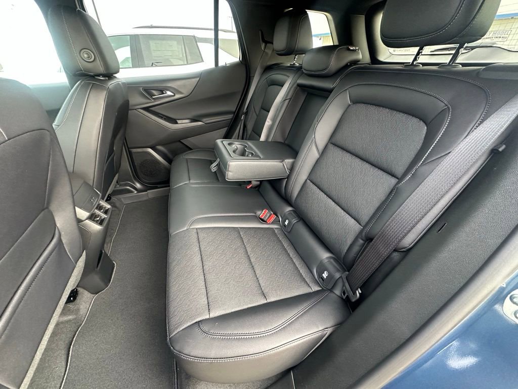 New 2026 Chevrolet Equinox LT w/ Convenience Package II image 24