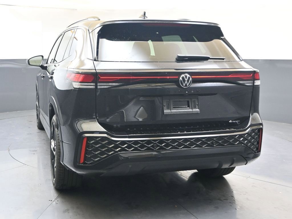 New 2026 Volkswagen Tiguan SE R-Line image 4
