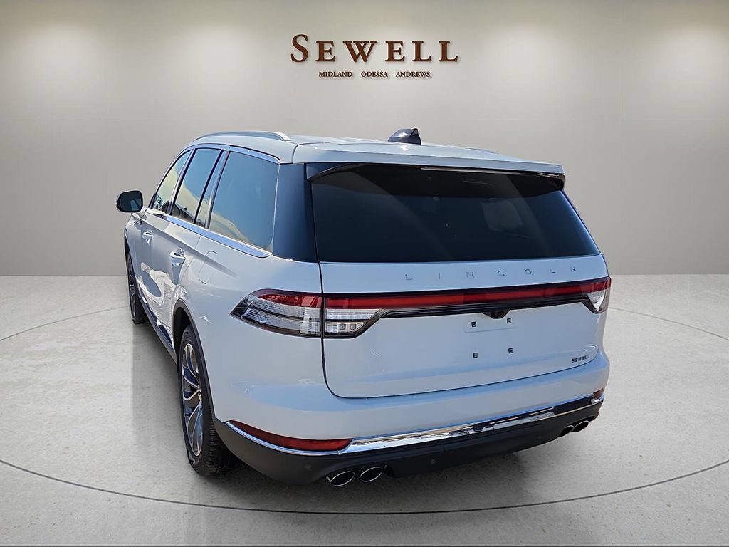 New 2026 Lincoln Aviator Reserve w/ Illumination Package AWD/4WD image 3
