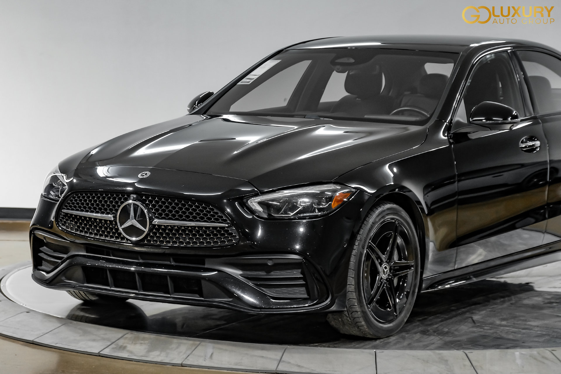 Used 2025 Mercedes-Benz C 300 Sedan w/ AMG Line w/ Night Package image 7