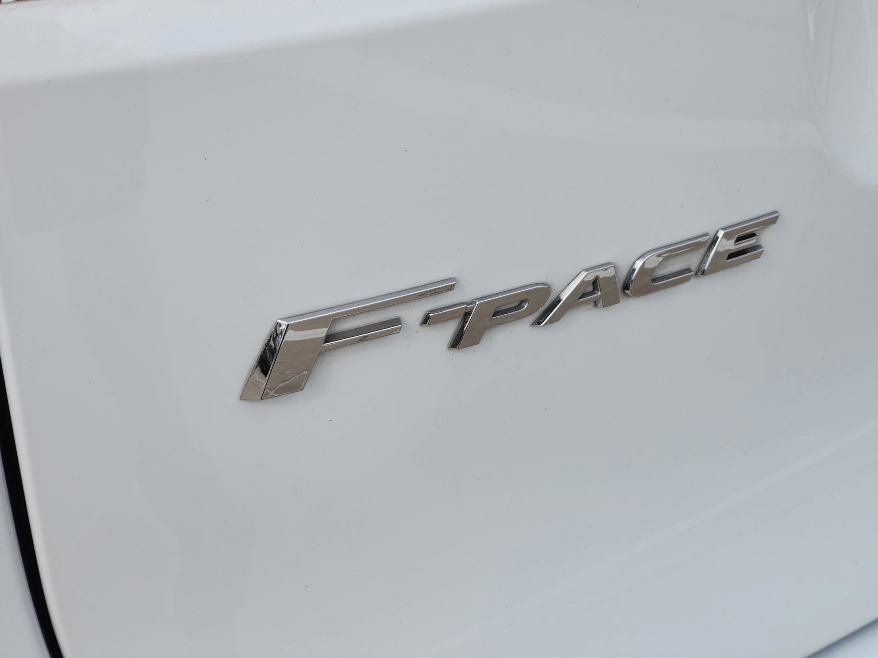 Used 2022 Jaguar F-PACE SVR AWD/4WD image 39
