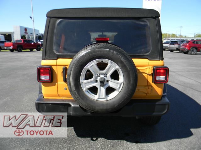 Used 2018 Jeep Wrangler Unlimited Sport S AWD/4WD image 3