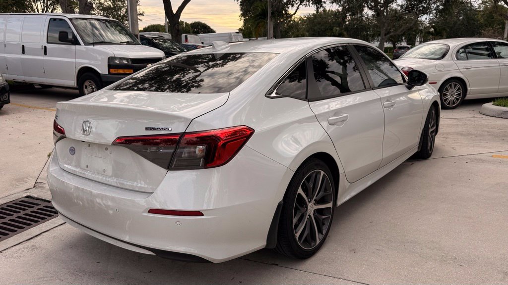 Used 2024 Honda Civic Touring image 9
