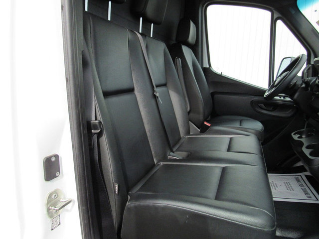 Used 2023 Mercedes-Benz Sprinter 4500 image 14