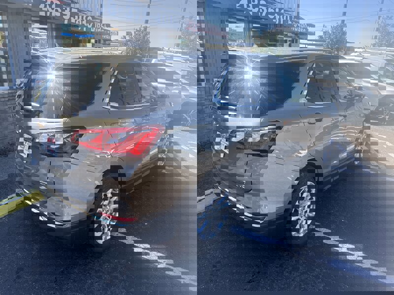 Used 2018 Chevrolet Equinox LT image 4