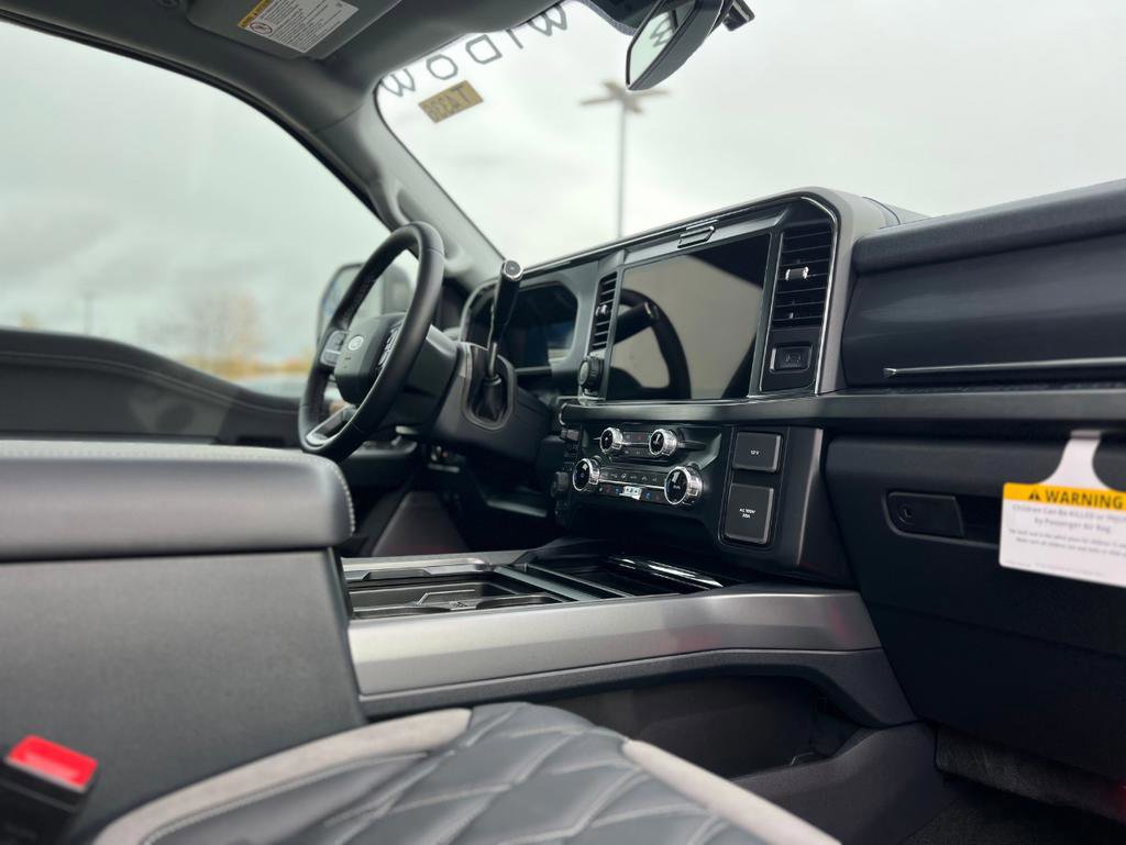 New 2026 Ford F250 Lariat w/ Black Appearance Package image 33